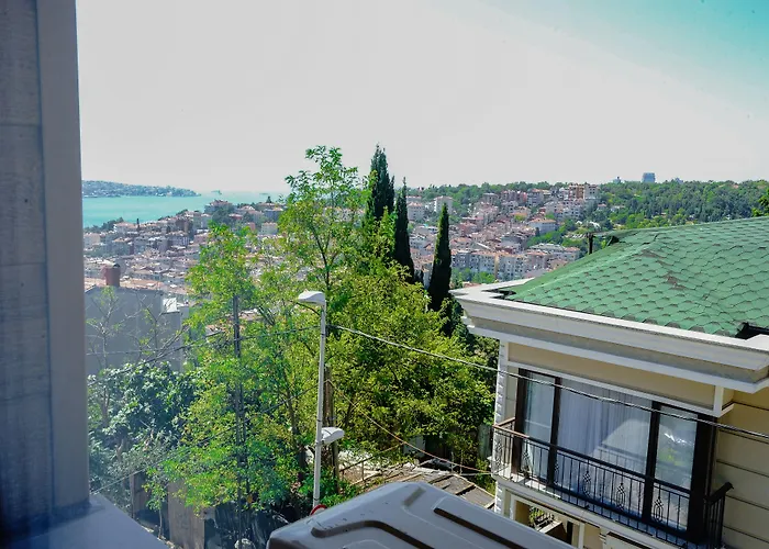 Class Bosphorus With Jacuzzi מלון