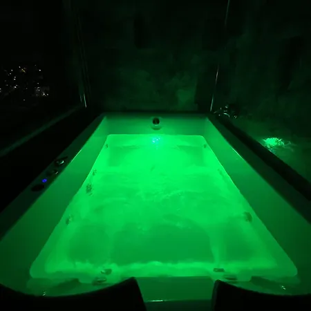 Class Bosphorus With Jacuzzi Istanbul