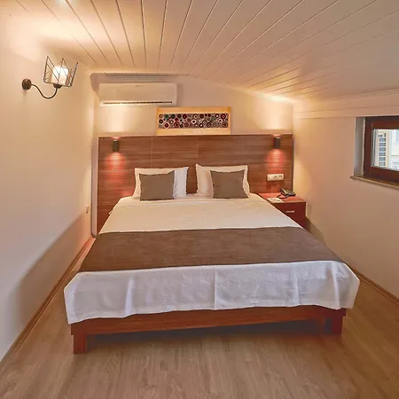 Отель Class Bosphorus With Jacuzzi Стамбул