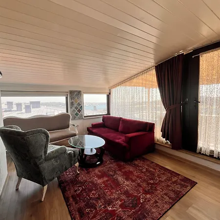 Class Bosphorus With Jacuzzi Hotell