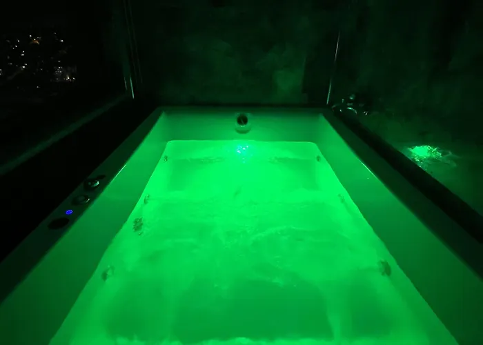 Class Bosphorus With Jacuzzi اسطنبول